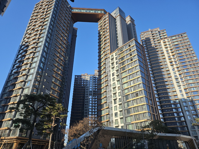 서울 서초구 반포동 래미안원펜타스. [사진=안다솜 기자]