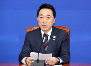 與지도부, 김병기에 ‘우회적’ 자진탈당 요구…“애당의 길 고민해달라”