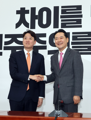 손잡은 장동혁·이준석 "통일교·공천뇌물 특검"… 조국 동참 요청