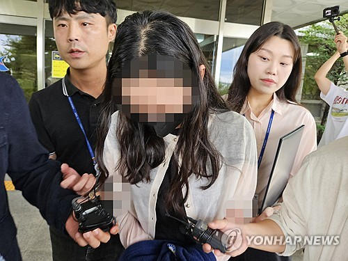 시험기간 학교 무단 침입한 기간제 교사 [연합뉴스 자료사진]