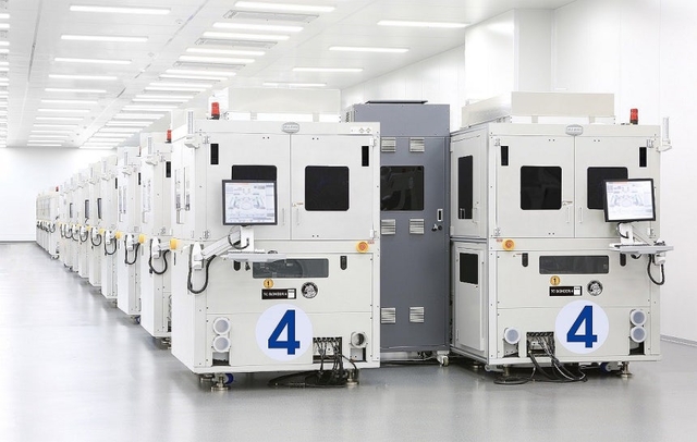 HBM4용 제조 장비 ‘TC 본더 4’. 한미반도체 제공