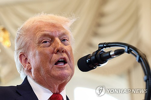 “트럼프에 반감있지만 민주당은 더 못믿어”… 미국인 53% “트럼프, 경제 대신 불필요한 외교 매달려”