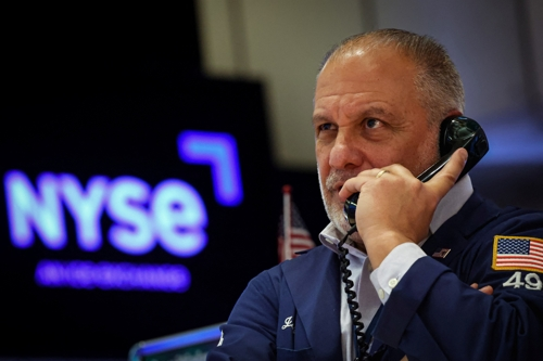 마이크론, 7% 급등, 시총 20위권 진입… 뉴욕증시, 고점 부담 속 약세 마감