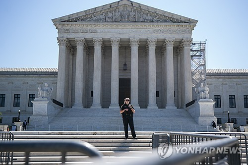美대법, 오는 20일 선고일 예고…트럼프 관세 판결 나올까