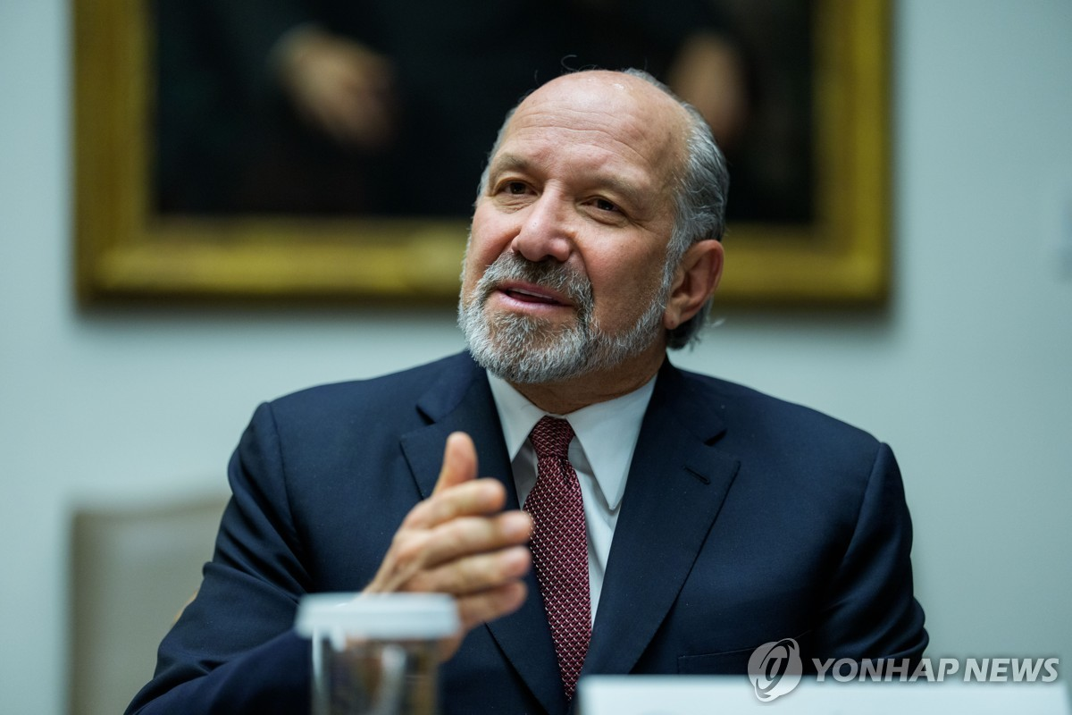 러트닉 “美 투자 안하면 반도체 100% 관세”… 한국 등 압박