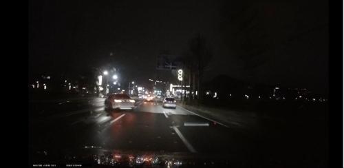반대 차선에서 넘어오는 음주 운전 차량 [독자 제공=연합뉴스]