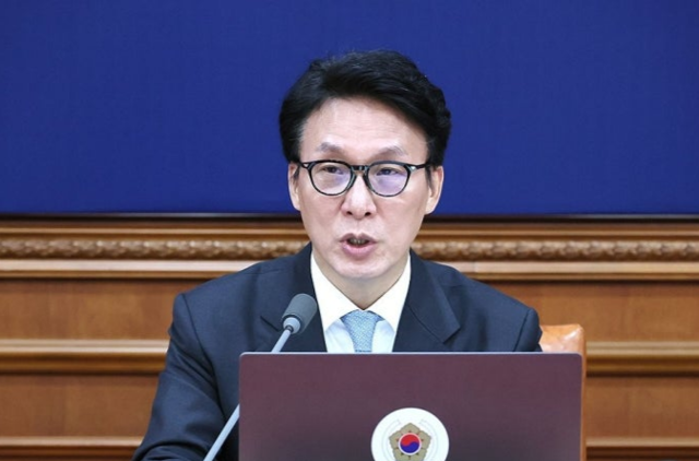 김민석 국무총리가 13일 서울 종로구 정부서울청사에서 열린 국무회의에서 발언하고 있다. 연합뉴스