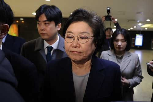 이혜훈 기획예산처 장관 후보자가 19일 서울 여의도 국회에서 열릴 예정인 인사청문회를 앞두고 대기하고 있다. [연합뉴스]