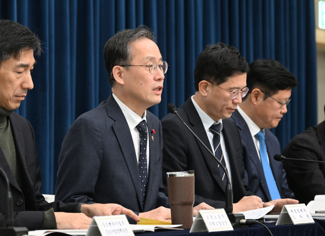 이형일 재정경제부 1차관이 '2026년 경제성장전략'을 발표하고 있다. [재정경제부 제공]
