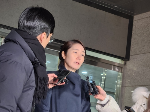 [속보] 강선우 ‘1억 공천헌금’ 21시간 밤샘조사…경찰, 신병확보 여부 검토