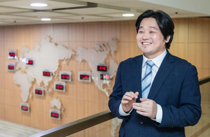 [고견을 듣는다] “이란 지도부 균열 조짐 없어… 트럼프, 하메네이 축출 안할 것”