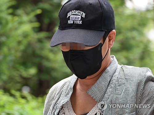 카페서 남편 중요부위 절단·흉기로 찌른 50대 아내…“외도 때문에”