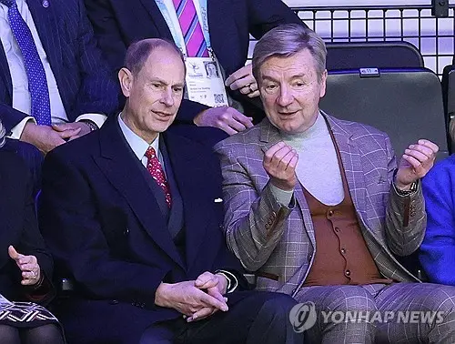 에드워드 왕자(왼쪽) [로이터=연합뉴스]