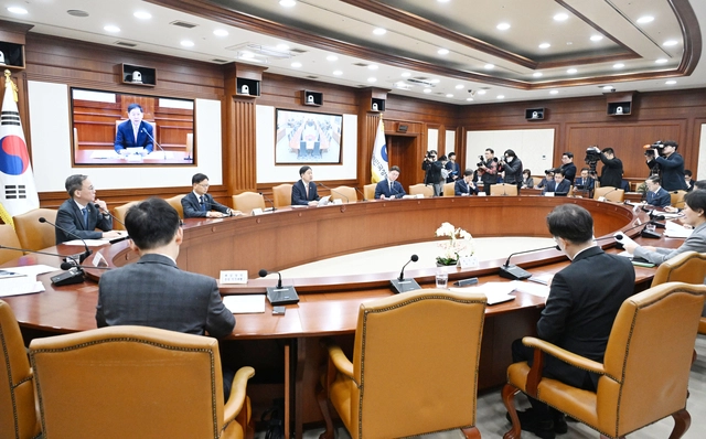 구윤철 부총리 겸 재정경제부 장관이 11일 서울 종로구 정부서울청사에서 열린 ‘민생물가 특별관리 관계장관 TF 1차 회의’에서 발언을 하고 있다. [재경부 제공]