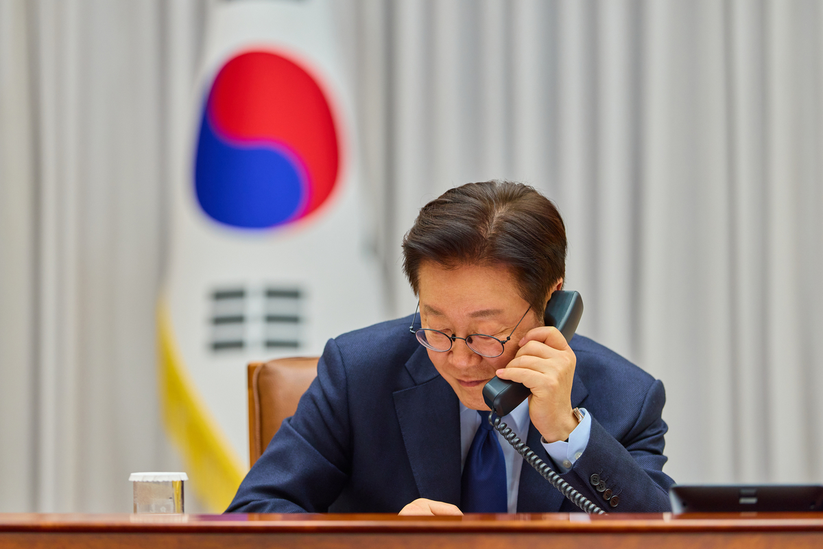 합당 뒤 李대통령 당무개입 논란…강득구 “심려 끼쳐 죄송”