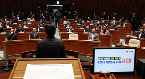 [짚어봅시다] ‘협치 밥상’ 엎은 鄭·張… ‘네 탓’ 공방에 국회 마비