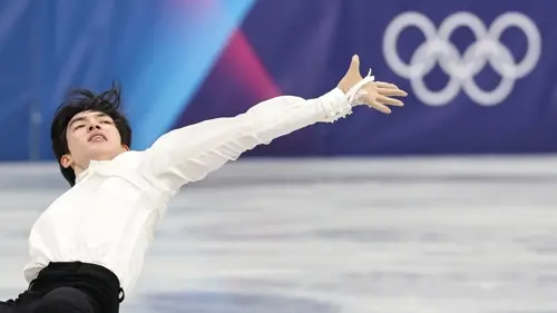 13일(현지시간) 이탈리아 밀라노 아이스스케이팅 아레나에서 열린 2026 밀라노ㆍ코르티나담페초 동계올림픽 남자 싱글 프리 스케이팅에 출전한 차준환이 연기를 펼치고 있다. [밀라노=연합뉴스]