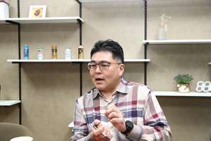 “뱃속에 숨은 항노화의 비밀… ‘제2의 뇌’가 깨우죠”