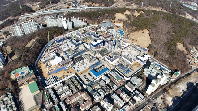 공사가 진행 중인 원당1구역