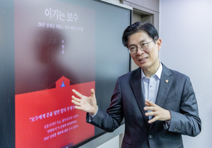 [고견을 듣는다] “李대통령, 개인기 뛰어나… ‘숏게임’ 잘하지만 미래 담론 부족”