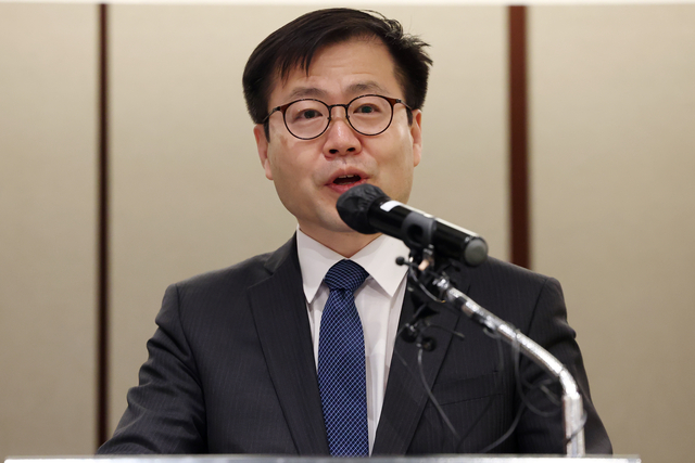 여한구 산업통상자원부 통상교섭본부장이 지난달 12일 그랜드 하얏트 서울 호텔에서 열린 주한미국상공회의소(AMCHAM) 초청 간담회에서 발언하고 있다. [연합뉴스]