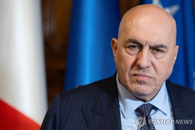 구이도 크로세토 이탈리아 국방장관.[로이터 연합뉴스]