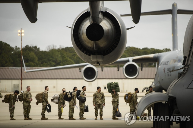 미국 육군 제82 공수사단 소속 장병들    [AP=연합뉴스]