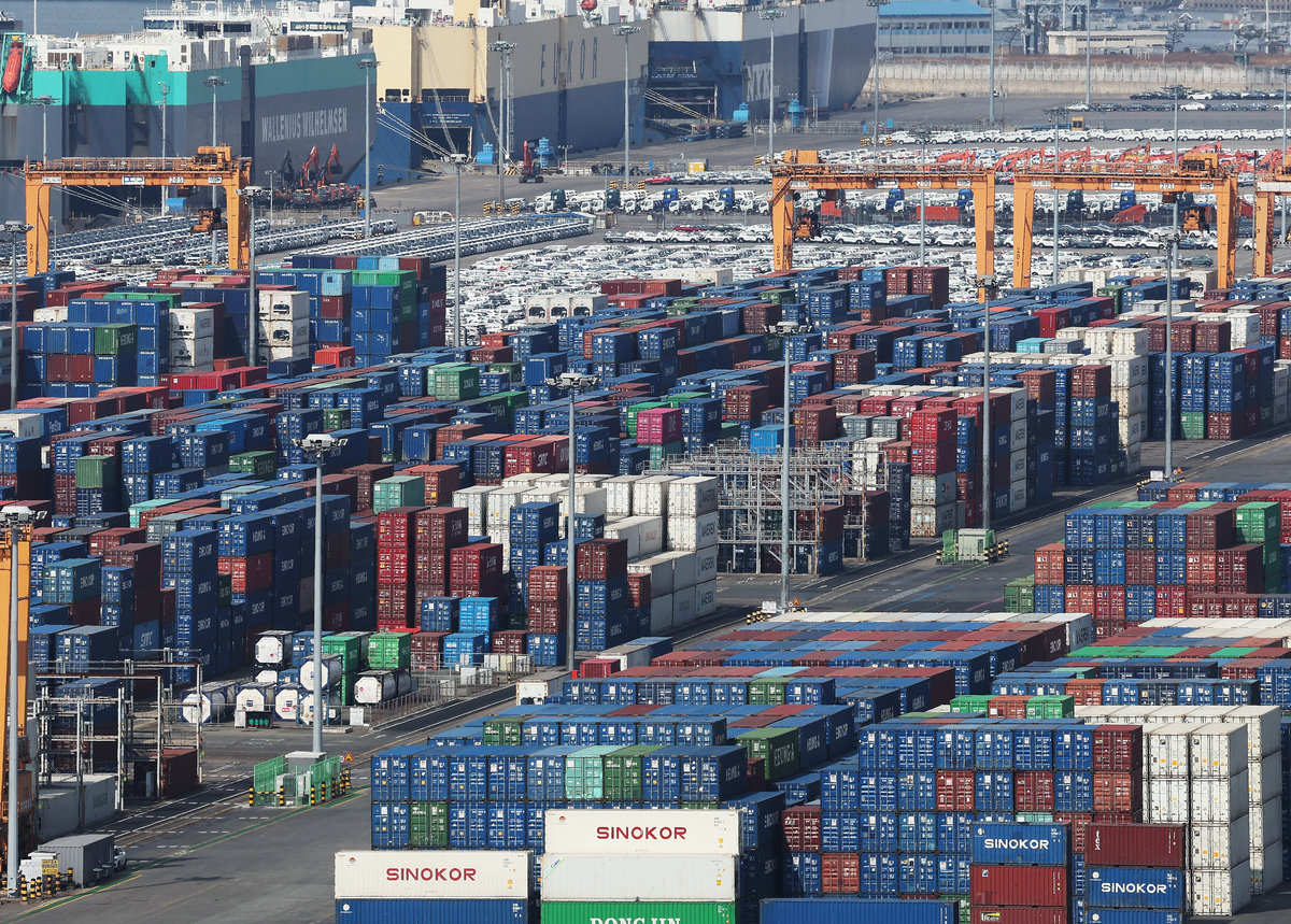 “반도체로 수출양극화, 건설불황 8년, 내외리스크…내수회복력 취약” 진단