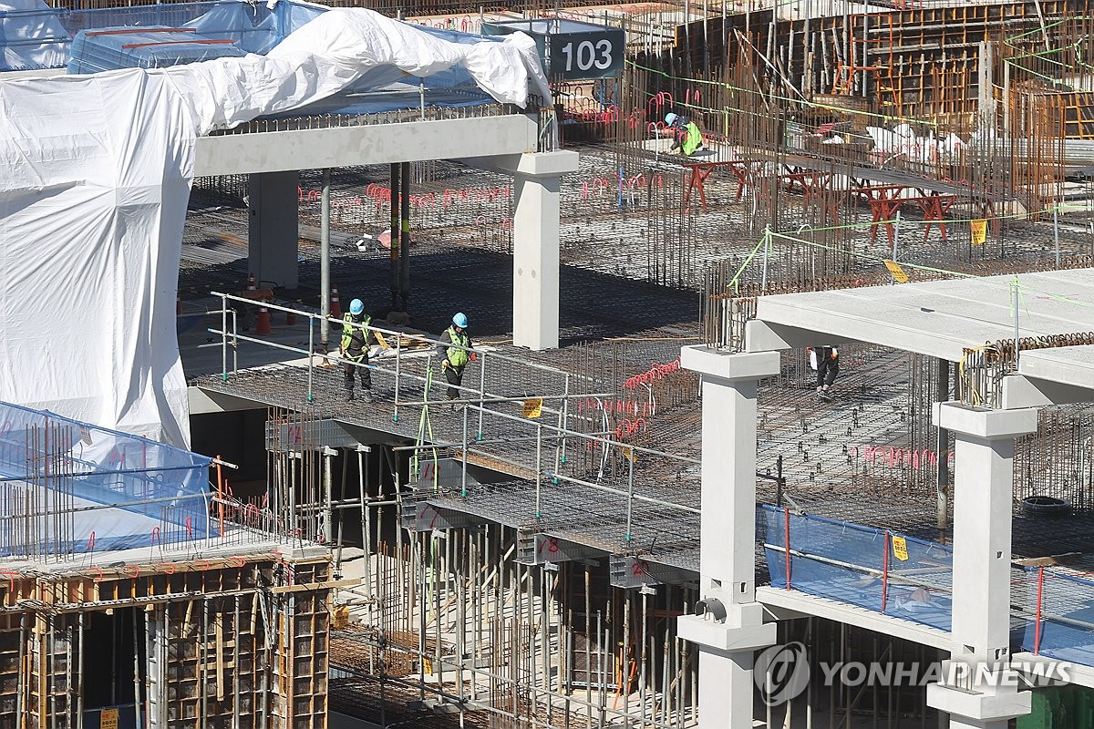 기업 대출 증가세 꺾였다…연말 상환에 증가폭 ‘뚝’