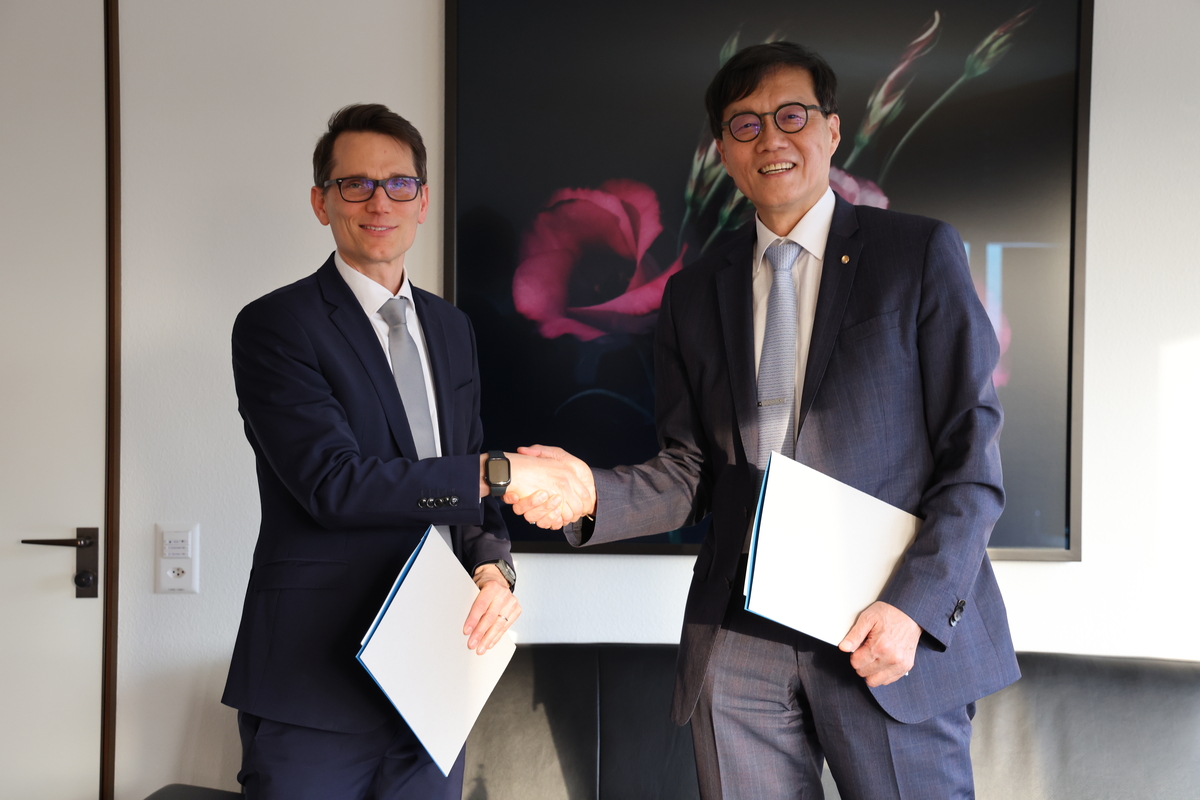 한은, 스위스와 통화스왑 5년 연장…외환 안전판 강화