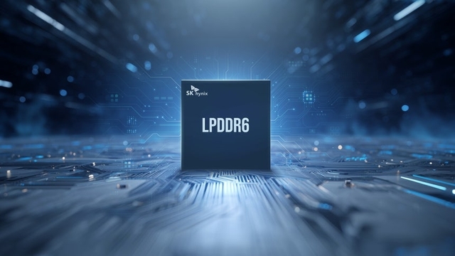 SK하이닉스 10나노급 6세대 D램 '1c LPDDR6'. SK하이닉스 제공
