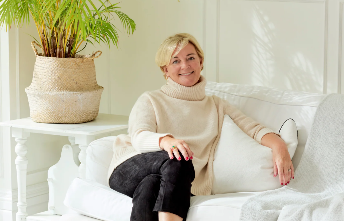 “네 이름 쓰지마”…‘25년전 계약’ 발묶인 조 말론, 에스티 로더 소송전