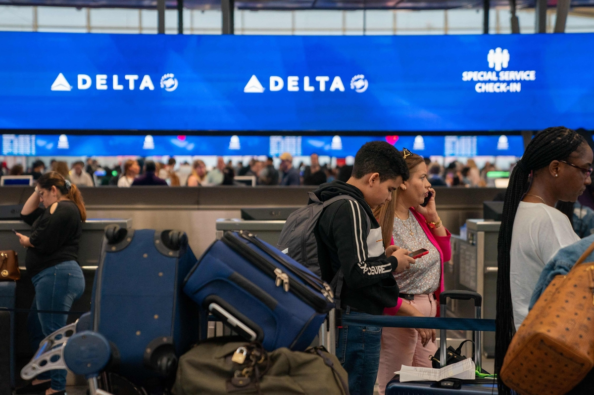 호르무즈 불길에 비행기 티켓값 급등… 여행객들 “나 어떻해”