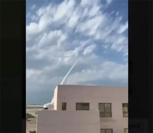 빗장 풀린 걸프…  바레인 미군 기지서 이란 향해 ‘하이마스’ 불뿜었다