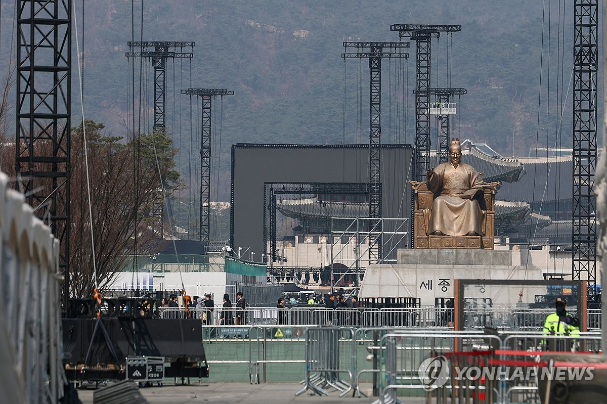 韓 경제 춤추게 하는 ‘BTS 임팩트’… 내년까지 매출 3조, 영업익 5000억