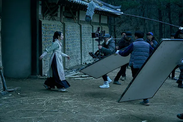 넷플릭스의 한국 오리지널 드라마 '킹덤' 촬영 장면. 넷플릭스 제공
