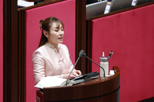 [사설] “다수 폭력의 세상 안되길”… 국회 소명 일깨운 김예지의 ‘필버’