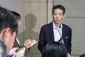 日외환당국자 “엔화 약세 계속되면 ‘단호한 조치’ 필요”…엔달러 160엔 돌파