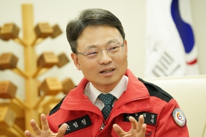 박은식 산림청장 “산불 진화에 ‘K-방산기술’ 접목할 것”…“천궁2 기술로 산불 정밀 타격”