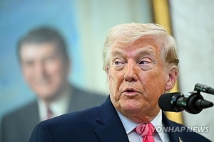 트럼프 “이란전 오래 안 끌 것… 호르무즈 해협은 이용국이 직접 열어야”