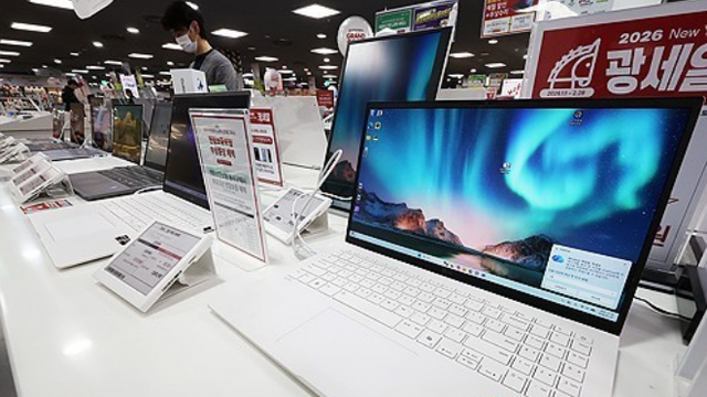 메모리값 폭등에 PC·스마트폰 줄줄이 인상…IT 기기 가격 상승 압력 확산
