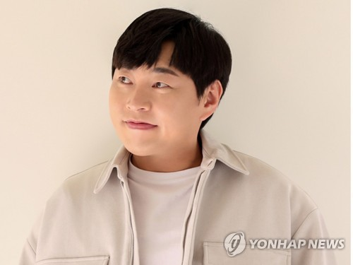 ‘불법도박·음주운전’ 개그맨 이진호, 뇌출혈로 중환자실 입원…“의식 회복 중”