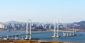 ‘세계 최고 높이’ 청라하늘대교 기네스북 등재… 청라 오피스텔 시장도 재평가 확산