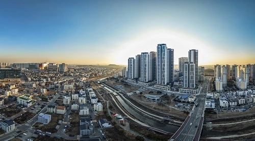 삼성전자 평택캠퍼스와 반도건설 유보라 더 크레스트