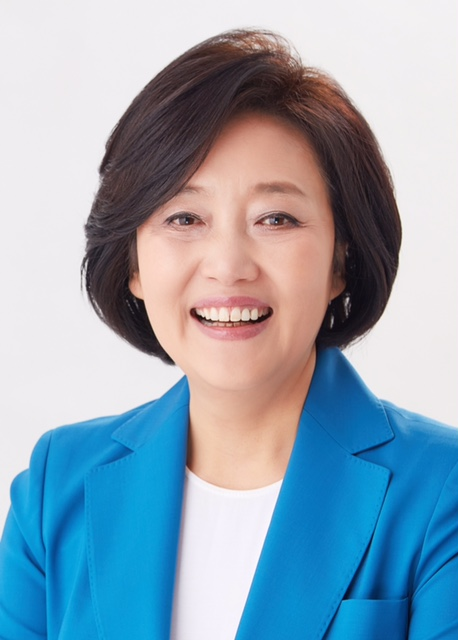 박영선 전략경제자문단 위원장 (전 중소벤처기업부 장관)