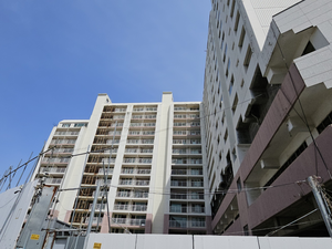 [안다솜의 家봄] “완공 아닌 철거가 꿈”… 23년 방치된 인천 ‘유령 아파트’ 실체