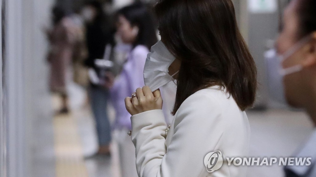 코로나 변이 점유율 23% 돌파... 다시 마스크 꺼내야 하나?