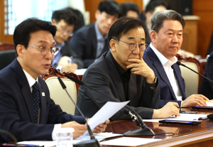 ​金총리 “새만금, 국토 대전환 시금석…현대차 9조원 투자 전폭 지원”