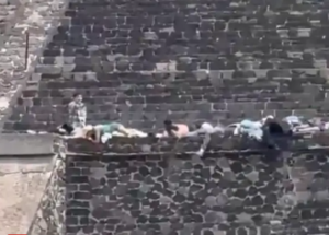 관광객 14명 죽고 다친, 멕시코 고대 피라미드 ‘총기 난사’…범인 확인됐다