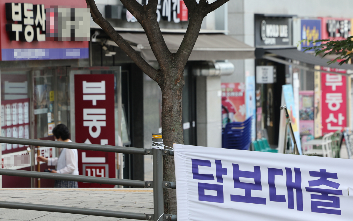 팍팍한 살림에 커지는 빚 부담…2분기도 ‘대출 빙하기’ 이어진다